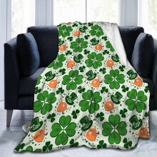 Couverture en flanelle polaire à motifs de trèfles verts, 80 x 60 pouces