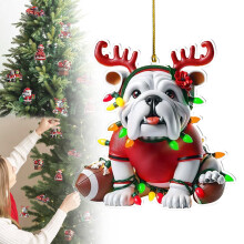 Ensemble de décorations de Noël représentant un chien rigolo et un camion rouge