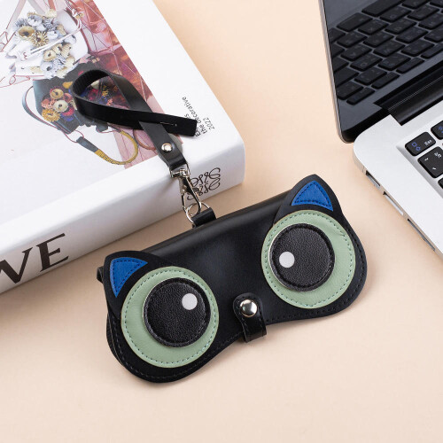 Portable eyeglasses case for myopia glasses, cartoon design