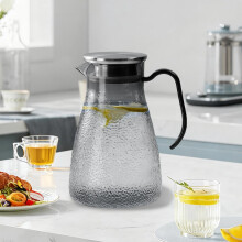 Pitcher Clear Plastic Hammered Pattern Stainless Steel Lid