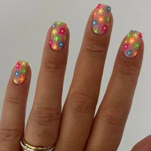 Square Press-On Nail Flowers 24pcs, 12 Sizes 1