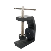 Adaptador de Mesa y Escritorio Ajustable Multiángulo de Metal con Abrazadera en Forma de C para Monitores y Pantallas.