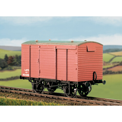 Parkside PC572 LMS 12ton Ventilated Box Van Kit HO/OO Gauge