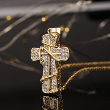 Cross Pendant Necklace for Women Copper Gold-Plated Zircon