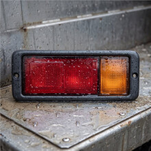 1 Sztuka Prawa Tylna Lampa Tylna MB124964 214-1946R-UE Pasuje dla Pajero Montero