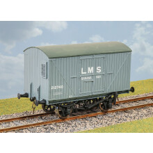Parkside PS114 LMS 10ton Banana Van O Gauge