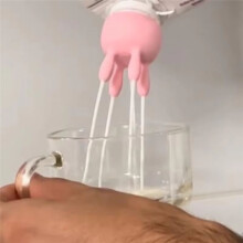 Funny Pouring Milk Bottle Cap Boxed Milk Diverter Cow Udder Milk Cap Kitchen Utilities Christmas Boxed Milk Diverter
