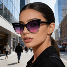 Women's Cat Eye Sunglasses Gradient Color Joker Style