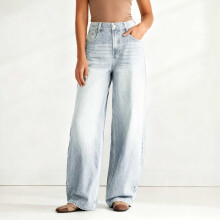 Women's High-Waisted Straight-Leg Light Blue Denim Jeans