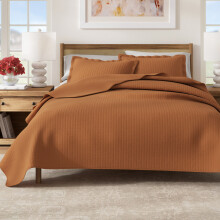 Microfiber All-Season Quilt Set with Shams Full/Queen Copper