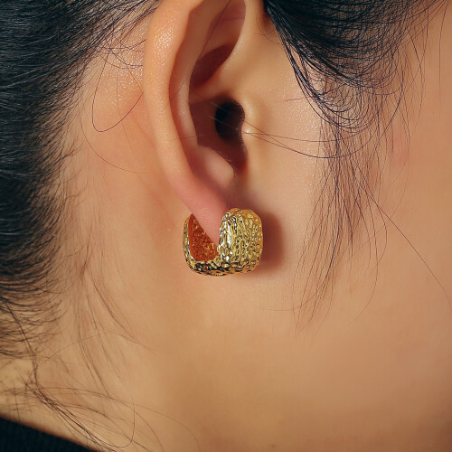 Hammered Square Hoop Earrings Brass Golden Plated 1