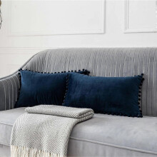 (As show, One size) Housses de coussin décoratives en velours avec pompons doux, lot de 2, pour canapé ou lit, 30 x 50 cm,