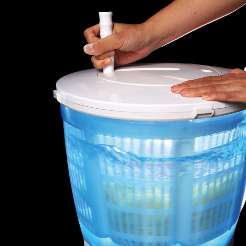 Portable Manual Laundry Washer with Hand Crank for Camping 1