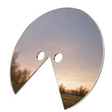 Mirror Face Mask, Reflective Acrylic Selfie Prop for Funny Photos, Parties, Photo Booths and Videos 20cm