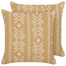Set of 2 Decorative Cushions BANYAN 45 x 45 cm Cotton Beige Geometric Pattern