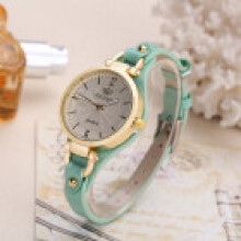 (MintGreen) Leather Ladies Dial Watch With Quartz Engine And Decorative Design Wear For Casual