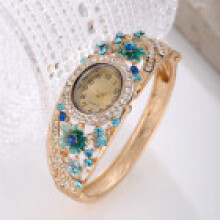 (Blue) Fashion Quartz Womens Watch With Alloy Bezel And Flower Motif Special For Occasion