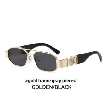 (Gold Black Gray)Moderne quadratische Sonnenbrille mit leichtem Gestell für Reise- und Bühnenauftritte