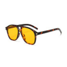 (Tortoise Yellow)Occhiali moderni con struttura fullframe e scudo UV per outdoor stile fashionforward