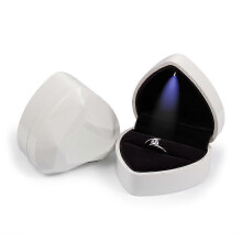 LED Jewelry Ring Box Luxury Velvet Rubber Necklace Pendant Gifts Display With Light compatible with Proposal Engagement Wedding Case Edition 529