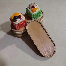 Dessertteller aus Holz, aus Baumstammmaterial, oval, Dessertteller mit Festtagsmotiv