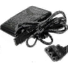 Robustes Pedal. Kompatibel mit Nähmaschinen von Alfa, Elna, Babylock, Janome und Pfaff.