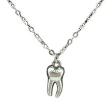 Alloy Geometric Pendant Necklace With Cross Chain For Daily Wear And Jewelry Collectors
