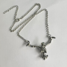 Bold Skull Bone Jewelry With Alloy Chain And Bat Charm For Halloween And Accessories Cosplay