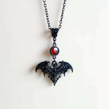 Colar pingente de morcego vampiro gótico com construção de liga para boate da moda