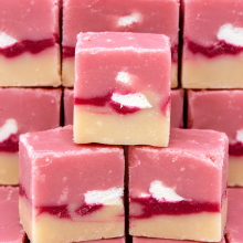 (2kg Sweet Tub) Boozy Eton Mess Fudge