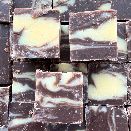 (2kg Sweet Tub) Cappuccino Fudge