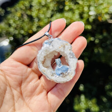 (Blue) Agate Artificial Crystal Pendant Necklace With Silver Edge For Daily Wear
