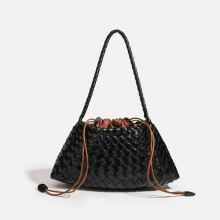 (black) 2026 SS Premium Handwoven Shoulder Bag Hot Sale Large Inner Pocket Underarm Handheld Purse K-Fashion Women