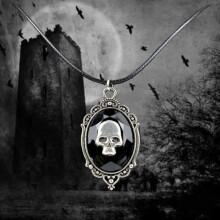 Style Skull Punk Pendant Necklace With Pearl Chain For Men And Women Party Wear Halloween