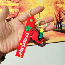 (#twenty one) Kit portachiavi fai da te con albero di Natale in PVC a tema cartoni animati, ornamenti, peluche e piccoli regali.