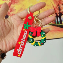 (#30) DIY-Schlüsselanhänger-Set mit mehreren PVC-Cartoons in Form eines Weihnachtsbaums, inklusive Ornamenten, Plüschtieren und kleinen Geschenken