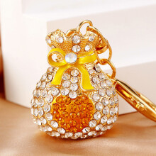 (Yellow rhinestone heart-shaped lucky bag) Pearl Heart Lucky Bag Car Keychain Women's Cute Creative Bag Pendant Metal Keychain Ring Gift