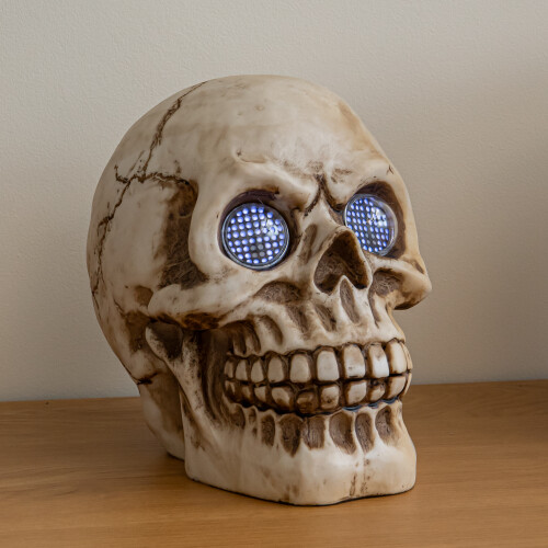 Smart Garden Products 21cm Battery Powered Light up Blinking Skull Halloween Decoration with LEDs