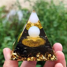 (11)Orgonite Chakra Energy Pyramid Aura Divination Yoga Meditation Craft Ornaments