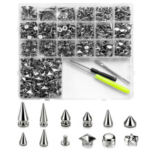 Kit di 700 Punte e Borchie Piramidali Rotonde In Metallo Stile Punk (Argento) Adatto per Abbigliamento, Artigianato In Pelle, Borse, Scarpe e Cinture