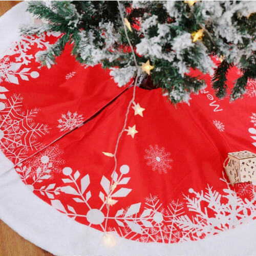 Holiday tree apron for Christmas tree protection 2