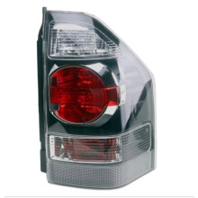 Taillight (Right) MN133766 MN133767 Suitable for Pajero Montero 2003-2007 Models.