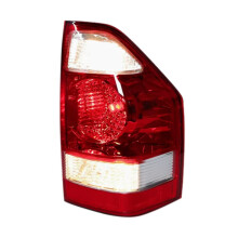 Taillight (Right) MN133766 MN133767 Suitable for Pajero Montero 2003-2007 Models