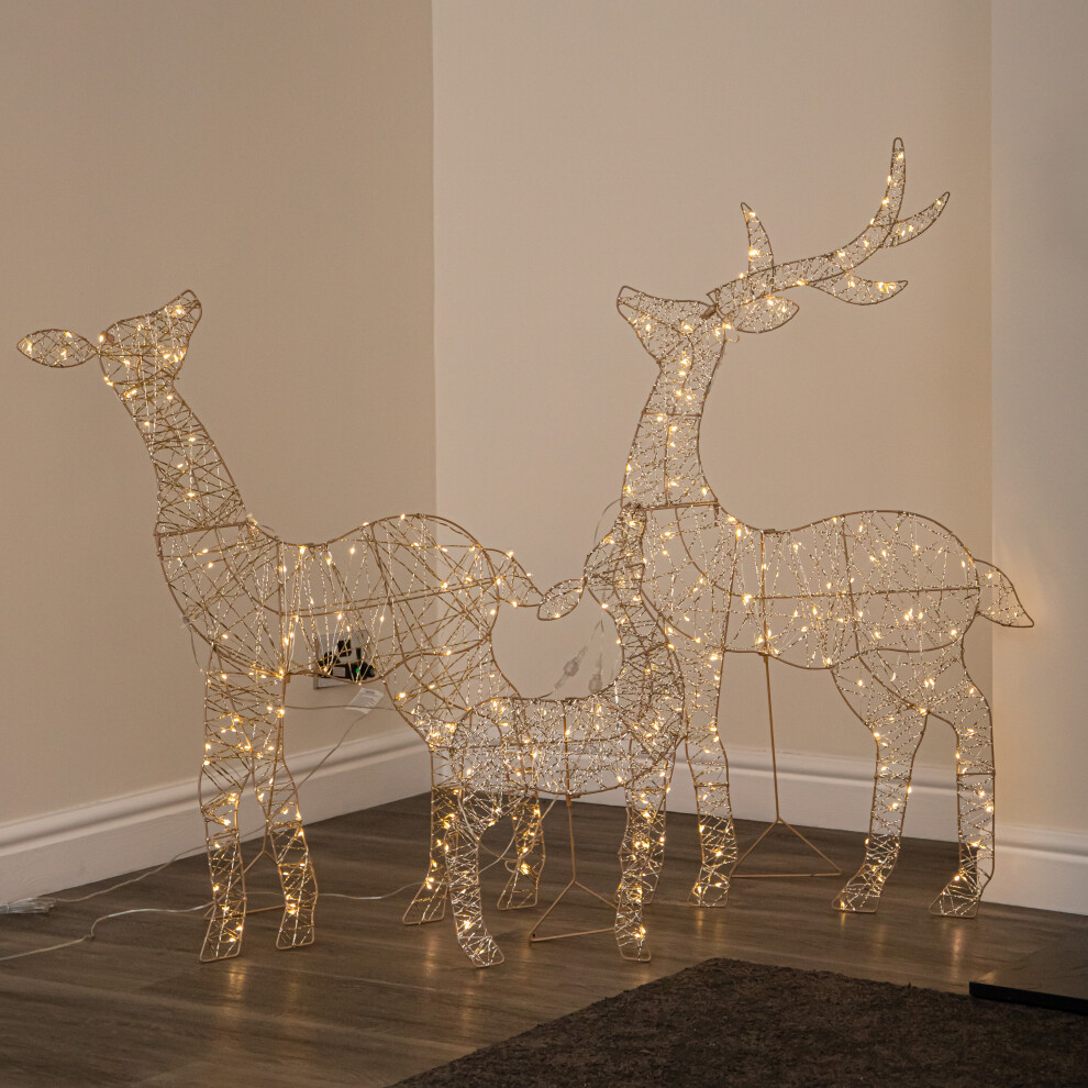 B&Q - 1M Light Up Gold Twist Christmas Reindeer Family Set With 310 Warm White Leds - Image 5