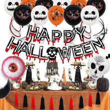 (Set 3) Kit di palloncini con ghirlanda di teschi e nappe per decorazioni di feste di Halloween.