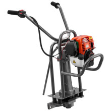 Lämpövärähtelijä betonivärähtelysääntöön - Duoku - 4-tahtimoottori 1,16 HP, varustettu joustavalla akselilla siirtoa varten.