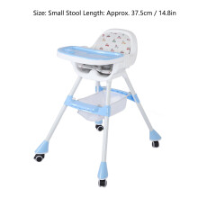 Blauer klappbarer Babyhochstuhl mit Rädern