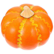 Kreative, filigrane künstliche Halloween-Kürbisdekoration für eine gruselige Herbsternte