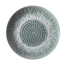 (Light Grey) Ceramic Garlic Grater – Embossed Vintage Mincer Plate for Kitchen