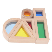 Pädagogisch wertvolle Holzbausteine